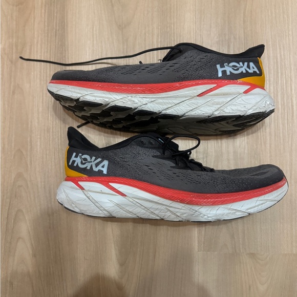 Men’s Size 9 Hoka Clifton 8.0 running shoes - Picture 2 of 8